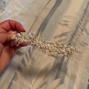 David’s Bridal 3D Headband